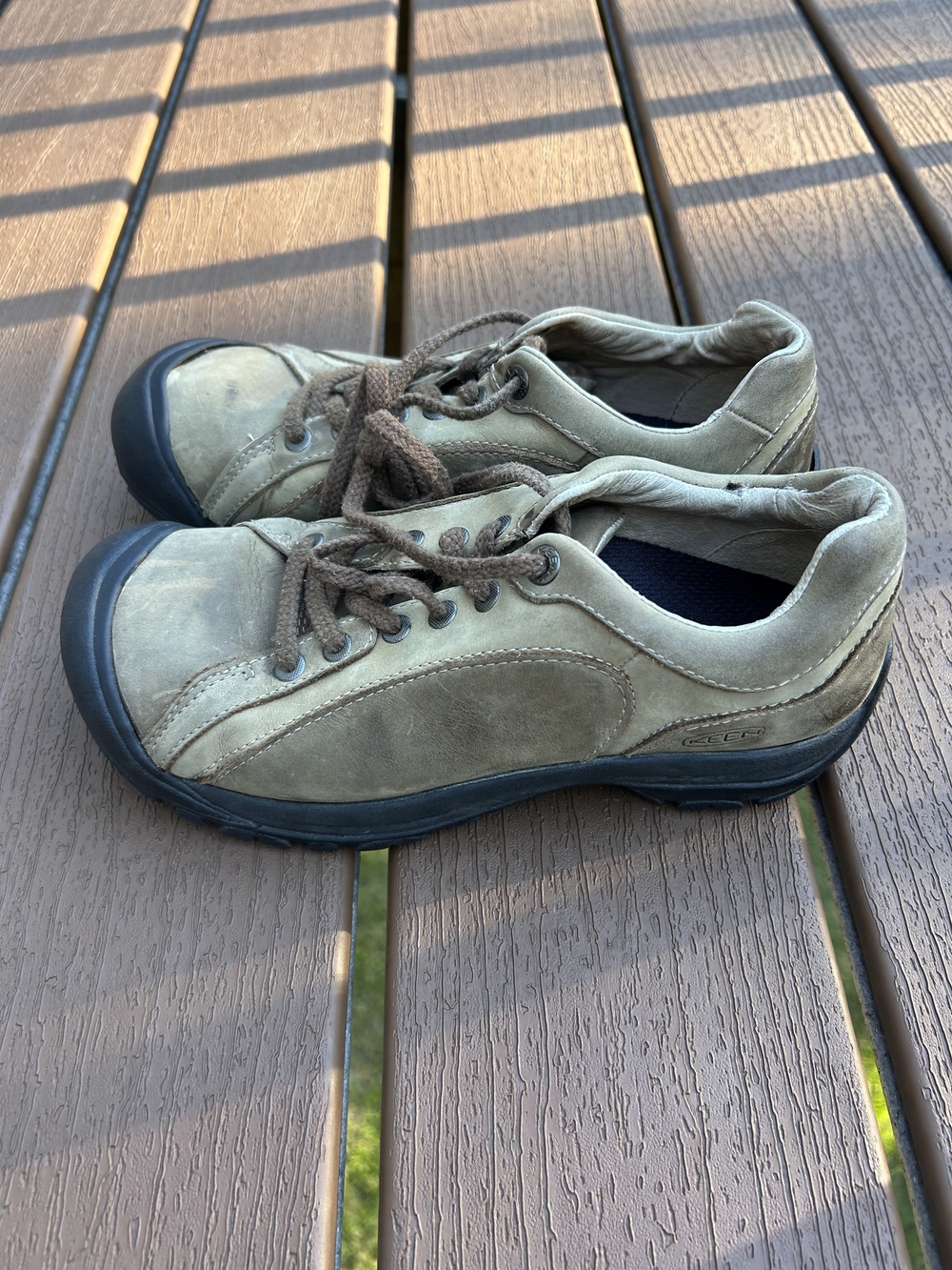 Keen Women's Leather Hiking Boots. Size 8.5